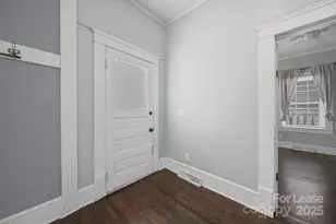 813 E 35th St, Charlotte, NC 28205 - Photo 8