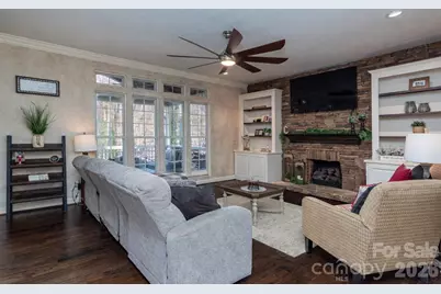 130 Haddington Place, Mooresville, NC 28115 - Photo 2
