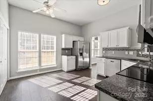 2203 Oakhurst Ct, Kannapolis, NC 28081 - Photo 14