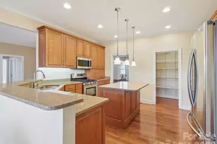 959 Silverglen Wy, Hendersonville, NC 28792 - Photo 16