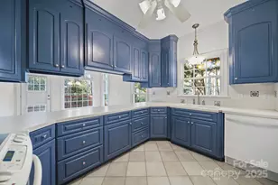 3015 Hamptonbrook Dr, Gastonia, NC 28056 - Photo 12