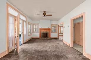 1011 Ashe Ave NW, Lenoir, NC 28645 - Photo 2