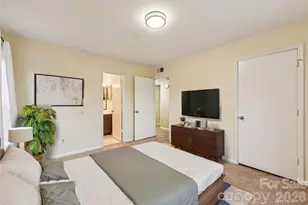 430 Queens Rd, Charlotte, NC 28207 - Photo 12