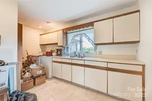 99 Odonald Rd, Asheville, NC 28806 - Photo 16