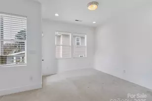 2009 Hamorton Pl, Charlotte, NC 28205 - Photo 16