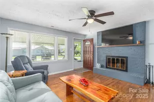 65 Lakeview St, Clyde, NC 28721 - Photo 2