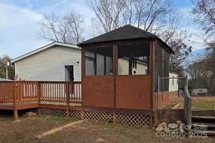 1168 Love Valley Rd, Clover, SC 29710 - Photo 4