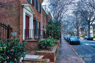 520 N Poplar St, Charlotte, NC 28202 - Photo 2