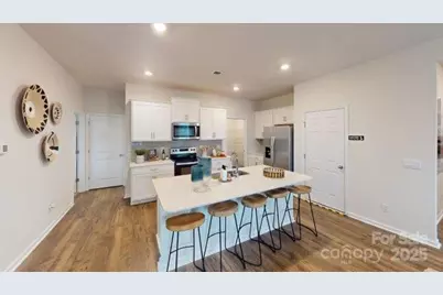 1101 37th Avenue Lane NE, Hickory, NC 28601 - Photo 8