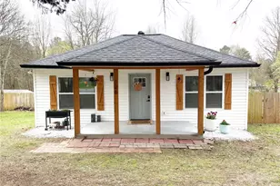 126 Laura Rd, Mooresville, NC 28117 - Photo 1