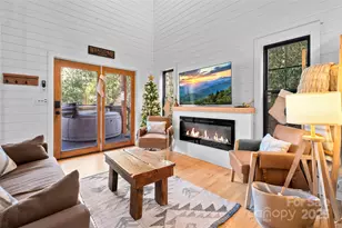 100 Bear Den Mountain View Dr, Spruce Pine, NC 28777 - Photo 2