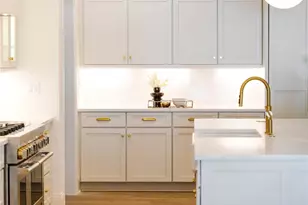 1118 Kingscross Dr, Charlotte, NC 28211 - Photo 18