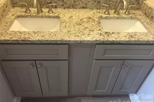 12702 Landing Green Dr, Charlotte, NC 28277 - Photo 22