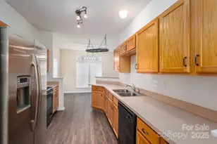 7937 Mariners Pointe Cir, Denver, NC 28037 - Photo 8