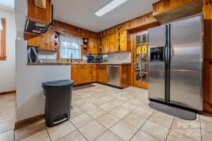 127 Reid Queen Dr, Little Switzerland, NC 28749 - Photo 20