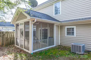 815 W Pointe Dr, Asheville, NC 28806 - Photo 26