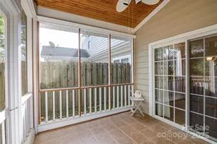 815 W Pointe Dr, Asheville, NC 28806 - Photo 24