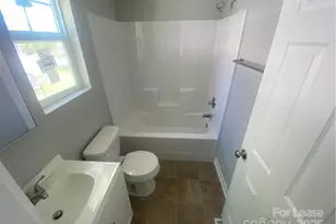 728 Pine St, Lincolnton, NC 28092 - Photo 8