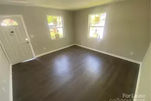 728 Pine St, Lincolnton, NC 28092 - Photo 6