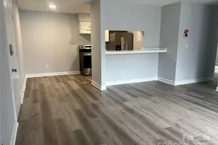 9619 Vinca Cir, Charlotte, NC 28213 - Photo 6