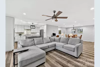 21200 Rio Oro Drive, Cornelius, NC 28031 - Photo 8