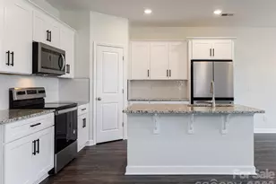 610 Santa Clara Dr, Asheville, NC 28806 - Photo 14