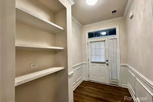 5733 Lachlan Hill Ln, Charlotte, NC 28278 - Photo 2