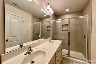 5733 Lachlan Hill Ln, Charlotte, NC 28278 - Photo 18