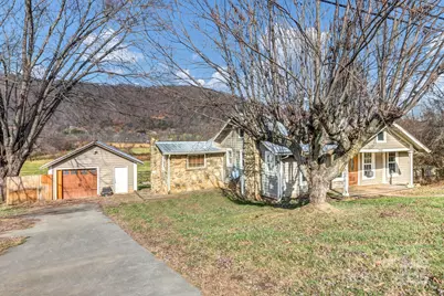 3760 Pisgah Drive, Canton, NC 28716 - Photo 4