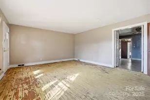 4928 Twin Dr, Charlotte, NC 28269 - Photo 14