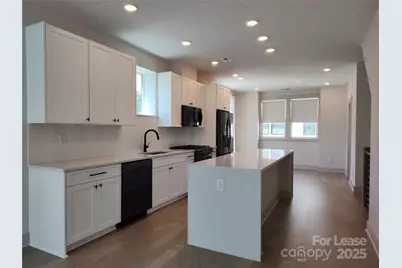 1037 Wesley Terrace Avenue, Charlotte, NC 28208 - Photo 4