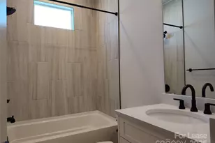 1037 Wesley Terrace Ave, Charlotte, NC 28208 - Photo 12