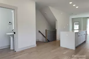 1037 Wesley Terrace Ave, Charlotte, NC 28208 - Photo 6