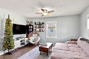 807 Willow Ln, Bessemer City, NC 28016 - Photo 6