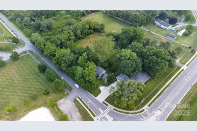 625 Vance Street, Waynesville, NC 28786 - Photo 1