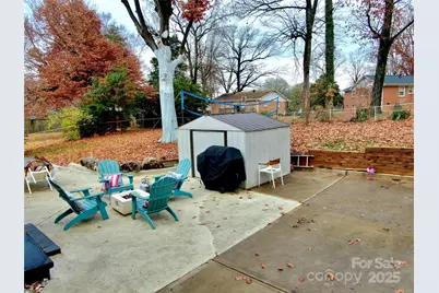 1521 Lanewood Place, Charlotte, NC 28208 - Photo 4
