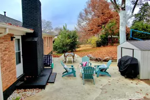 1521 Lanewood Pl, Charlotte, NC 28208 - Photo 18