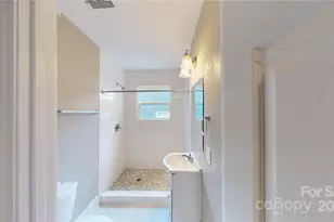 2131 Kirkwood Ave, Charlotte, NC 28203 - Photo 20