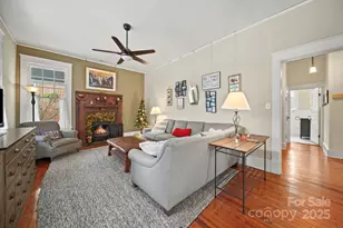 202 S Oak St, Statesville, NC 28677 - Photo 2