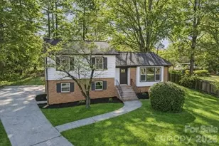 5324 Cheval Pl, Charlotte, NC 28205 - Photo 1