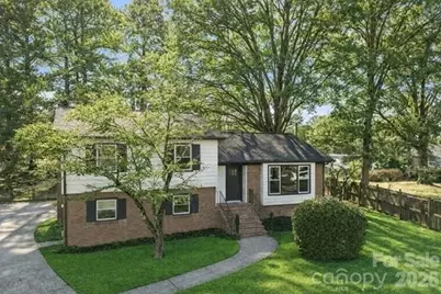 5324 Cheval Place, Charlotte, NC 28205 - Photo 4