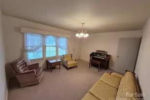 866 Oak St, Troy, NC 27371 - Photo 6