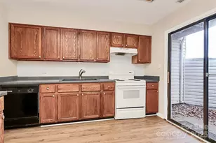 8022 Princess Ann Dr, Charlotte, NC 28212 - Photo 16