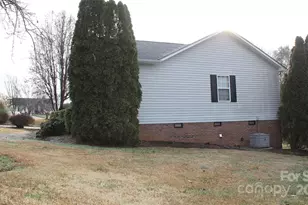 711 Braemore Ct NW, Conover, NC 28613 - Photo 10