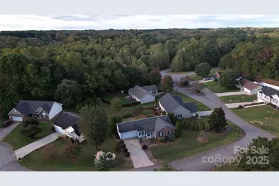 711 Braemore Court NW, Conover, NC 28613 - Photo 22