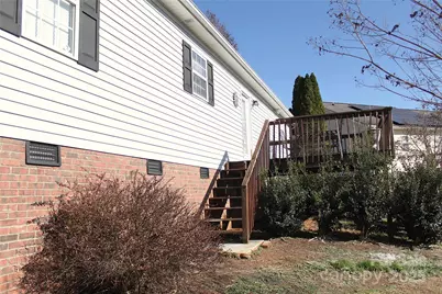 711 Braemore Court NW, Conover, NC 28613 - Photo 8