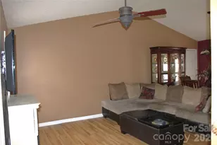 711 Braemore Ct NW, Conover, NC 28613 - Photo 12