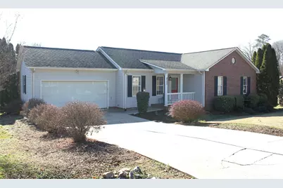 711 Braemore Court NW, Conover, NC 28613 - Photo 2