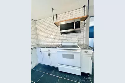 1182 Village Circle, Hickory, NC 28602 - Photo 4