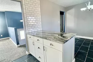 1182 Village Cir, Hickory, NC 28602 - Photo 8